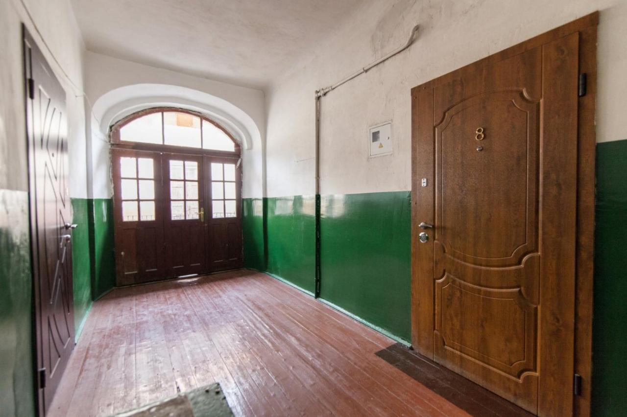 Apartment On Krakivska Street Lviv Exterior photo